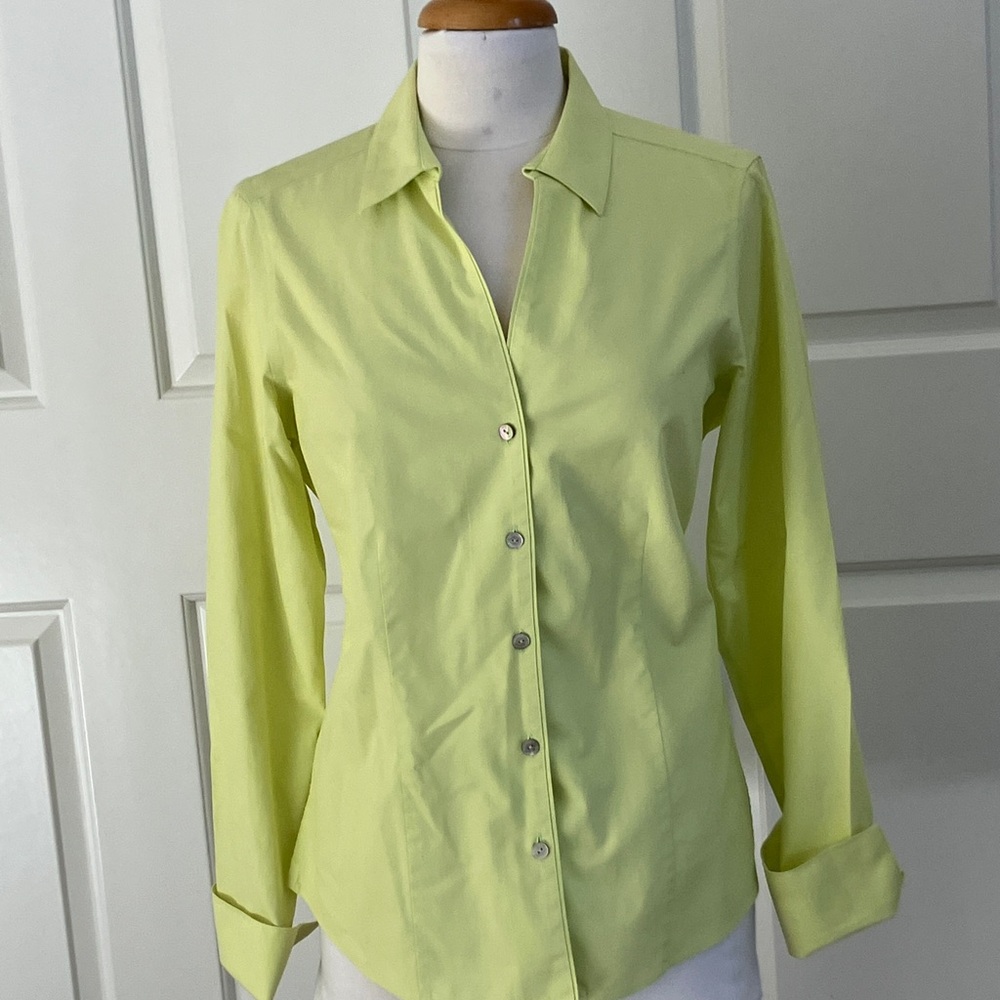 Foxcroft Women's Light Green Button-Down Shirt